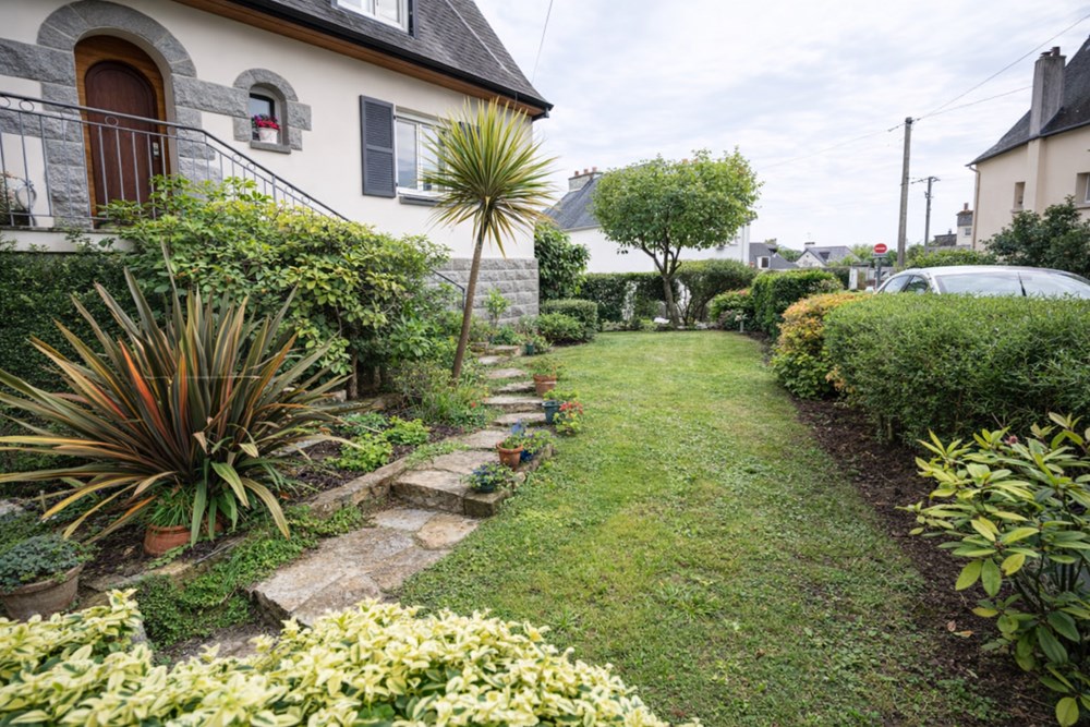 MAISON - KERFEUNTEUN - 5 CHAMBRES - T6 - 150M² - TERRAIN DE 400 M²